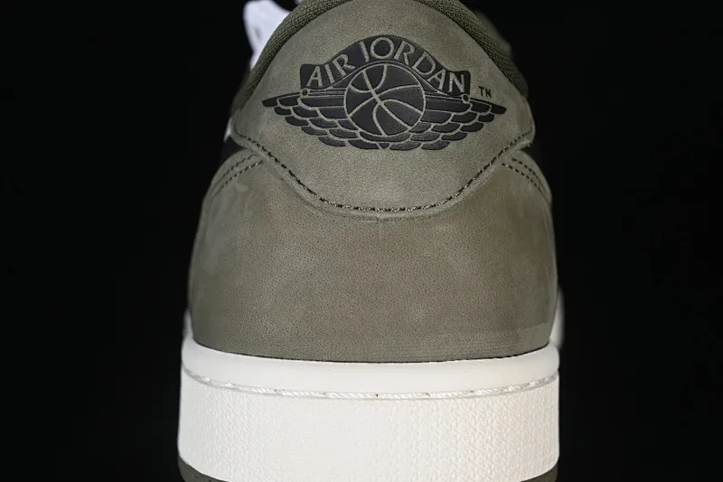 All categories Air Jordan Jordan series basketball shoes Air Jordan 1 Low Travis Scott x Air Jordan 1 Low OG AJ1 Joe 1 undercut low top HQ6998-200